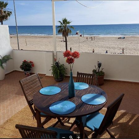 Amazing Frontal Beach Apartment #Traveller'S Awards2023 Cádiz Exterior photo