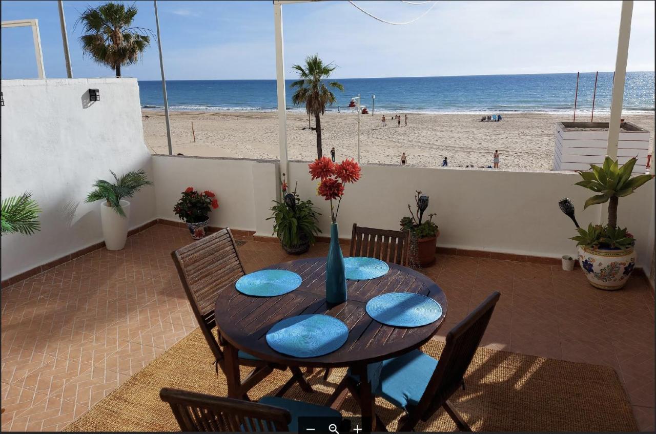 Amazing Frontal Beach Apartment #Traveller'S Awards2023 Cádiz Exterior photo