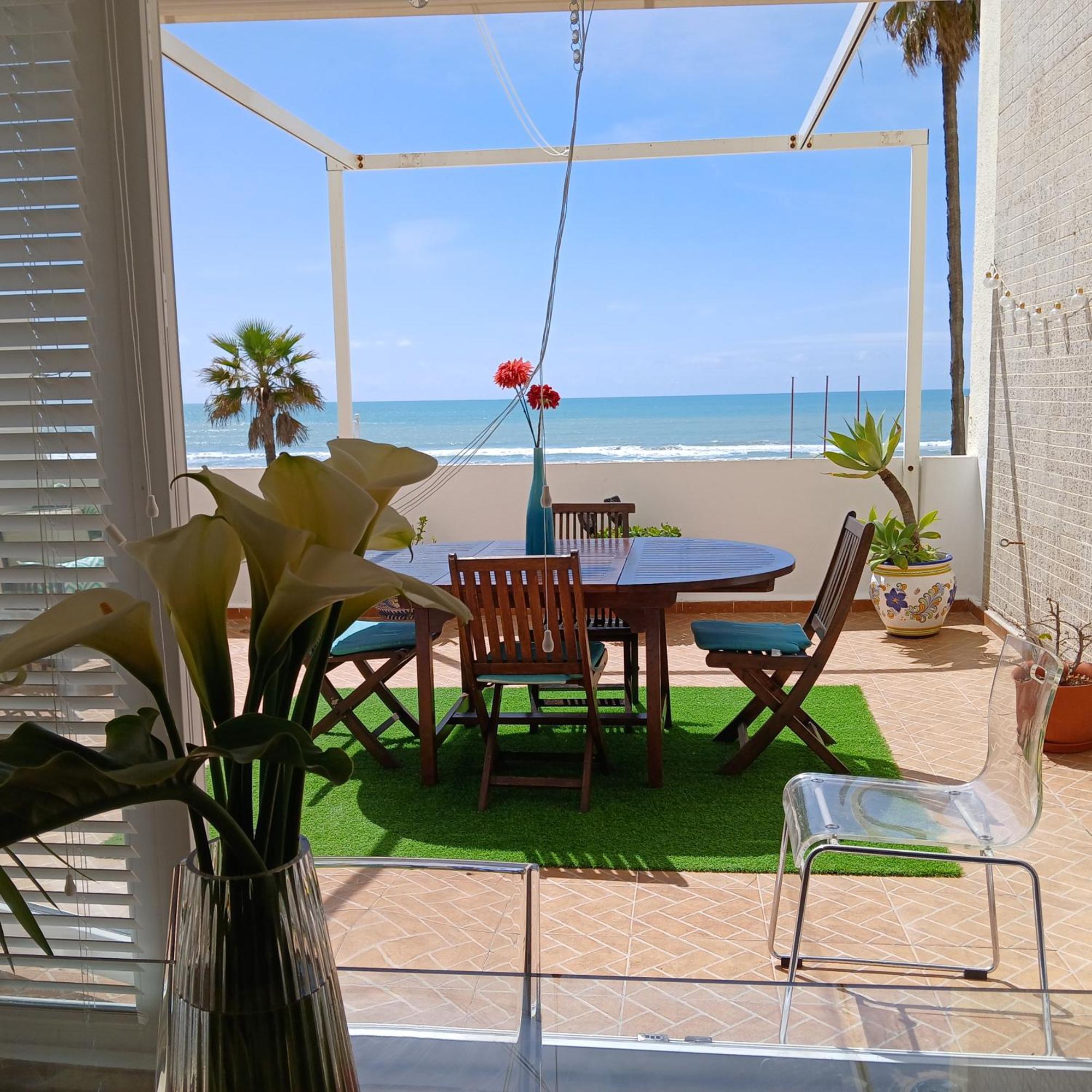 Amazing Frontal Beach Apartment #Traveller'S Awards2023 Cádiz Exterior photo