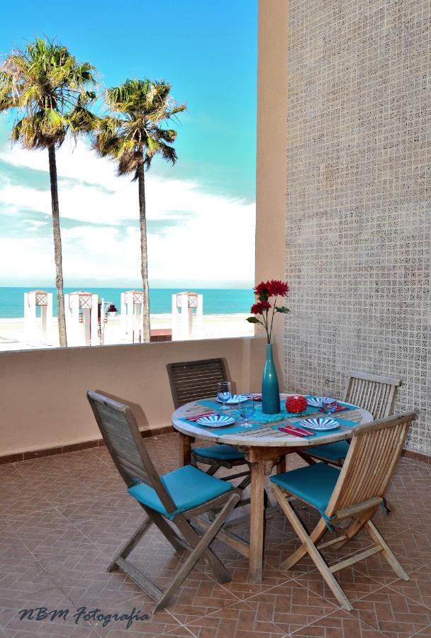 Amazing Frontal Beach Apartment #Traveller'S Awards2023 Cádiz Exterior photo